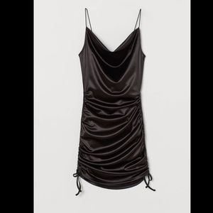 H&M Short Black Satin Dreas